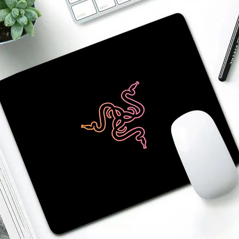 Razer Luxury Mouse Pad Anime G - огляд і ціна Laptop Tablet Accessories